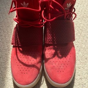 Tubular Invader Strap ‘Red Men’s Adidas Shoe